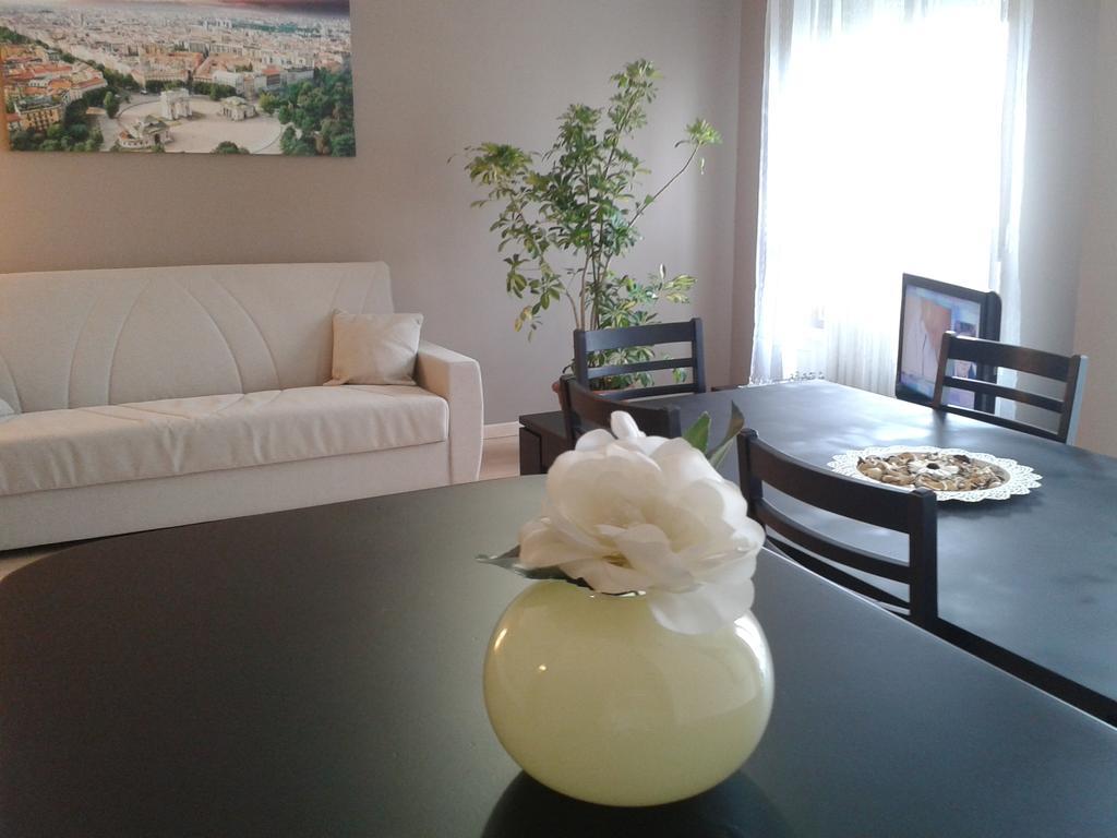 Milan Certosa 3 Bedrooms Zewnętrze zdjęcie